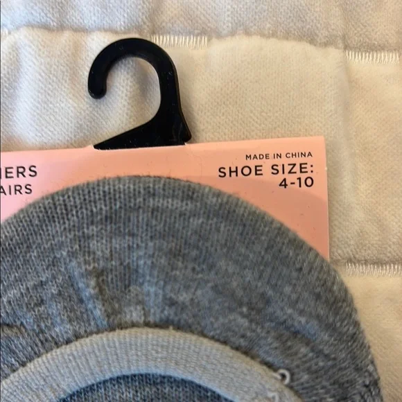 Juicy Couture Pink No-Show Socks - Picture 3 of 7